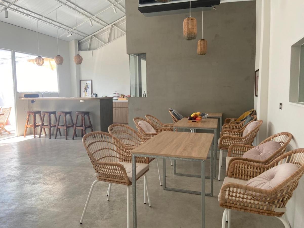 Sailing Inn Дунган Екстериор снимка